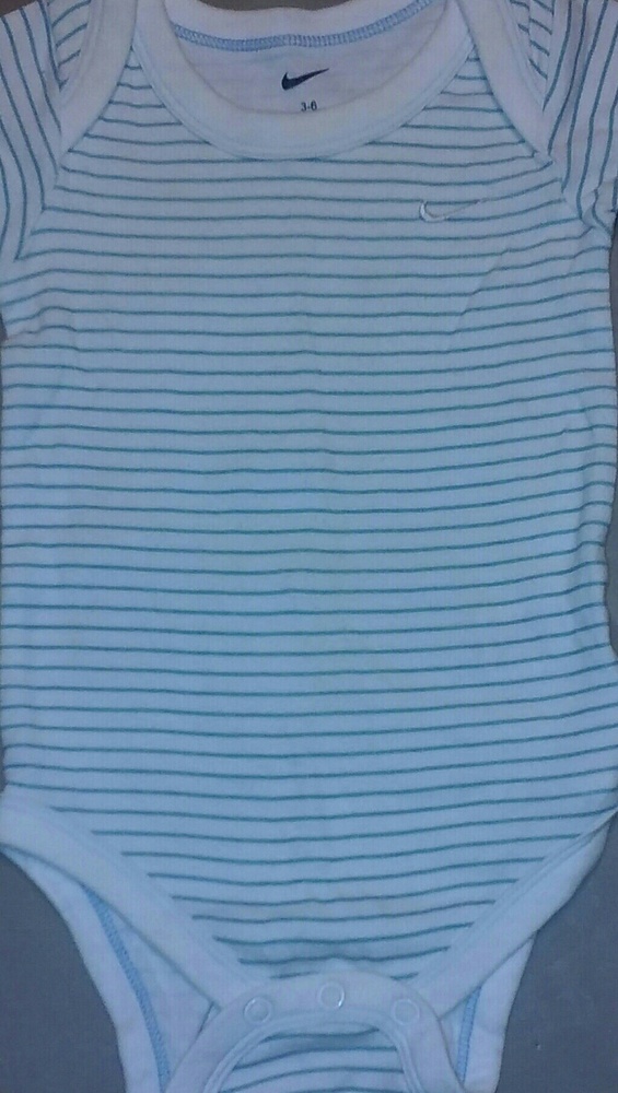BABY BOYS NIKE WHITE & BLUE STRIPED BODYSUIT